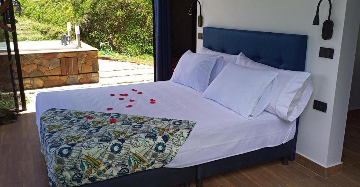 Cabana Privada Sin Prisa "Not Rush" Preciosa! Con Jacuzzi, Vista Y Acceso Directo Al Embalse, Vista A La Piedra , Deporte Acuatico Paddle Board And Breakfast Incluidos ! Imperdible Guatape Exterior photo